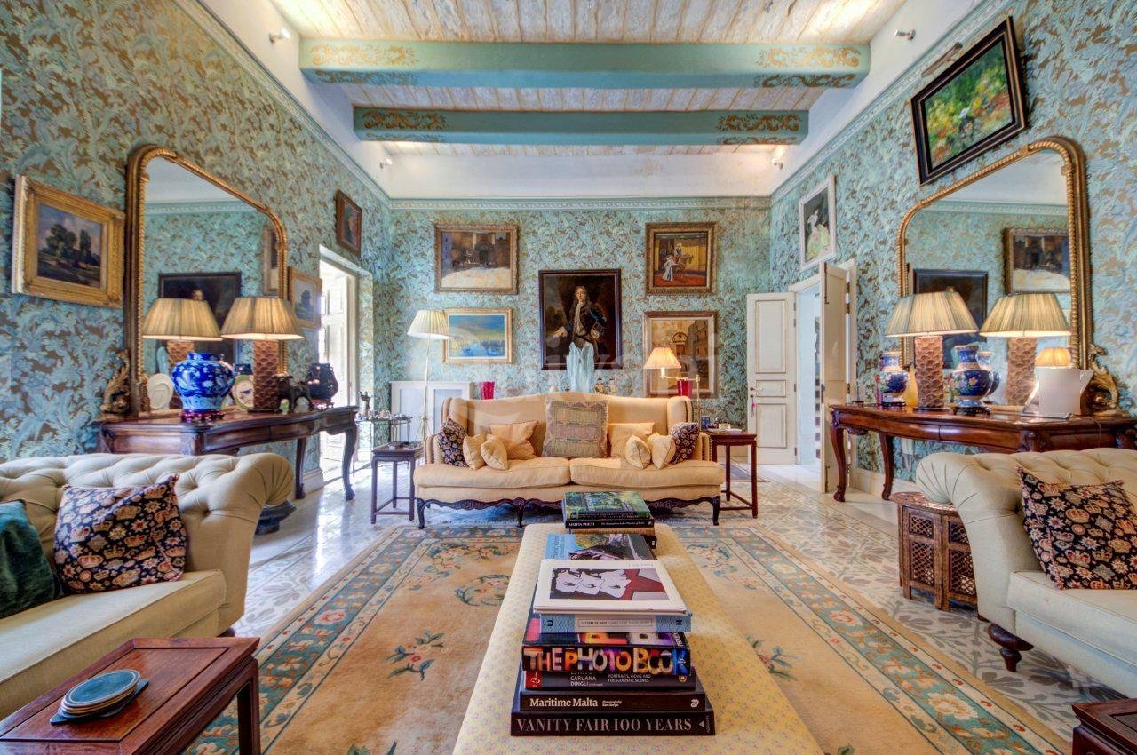 Cospicua Converted House of Character - Very exclusive 5 bed