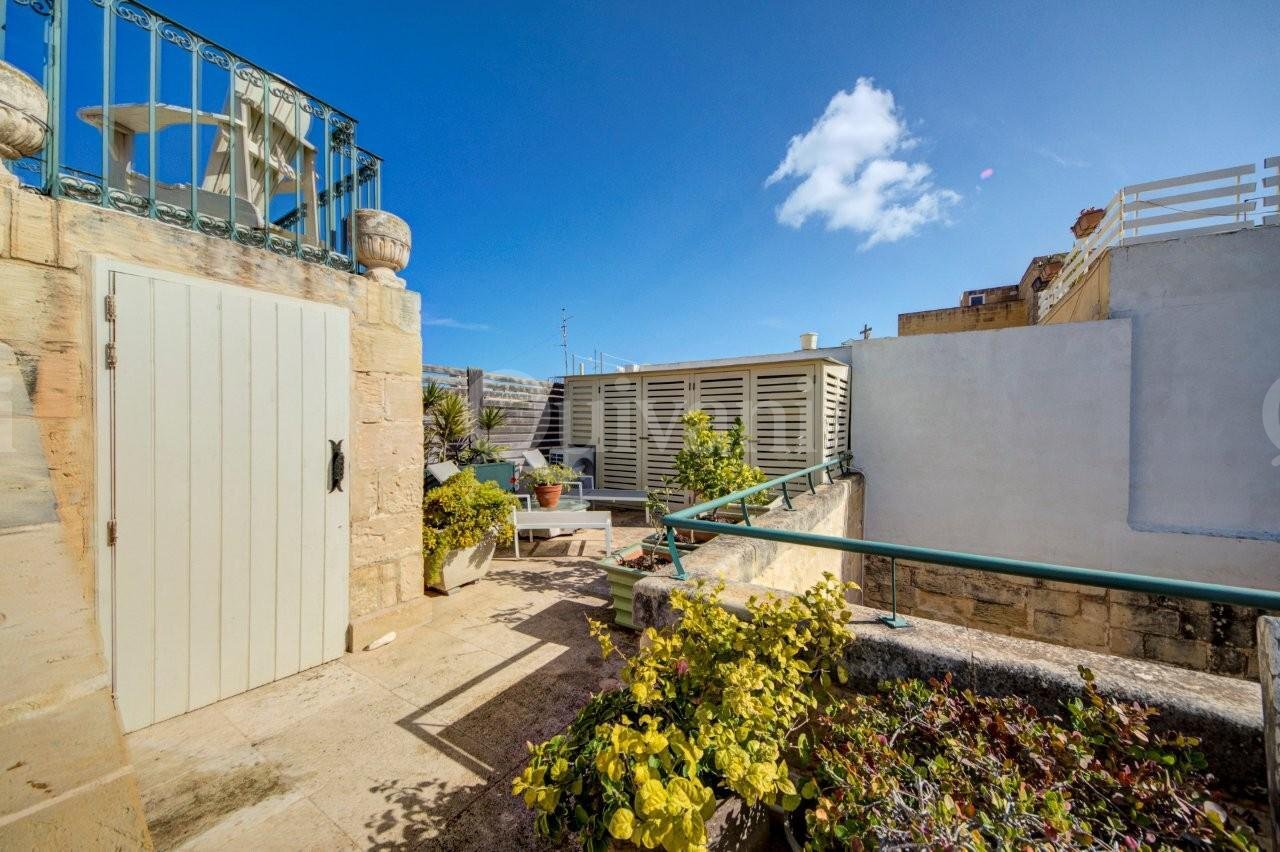 Cospicua Converted House of Character - Very exclusive 5 bed