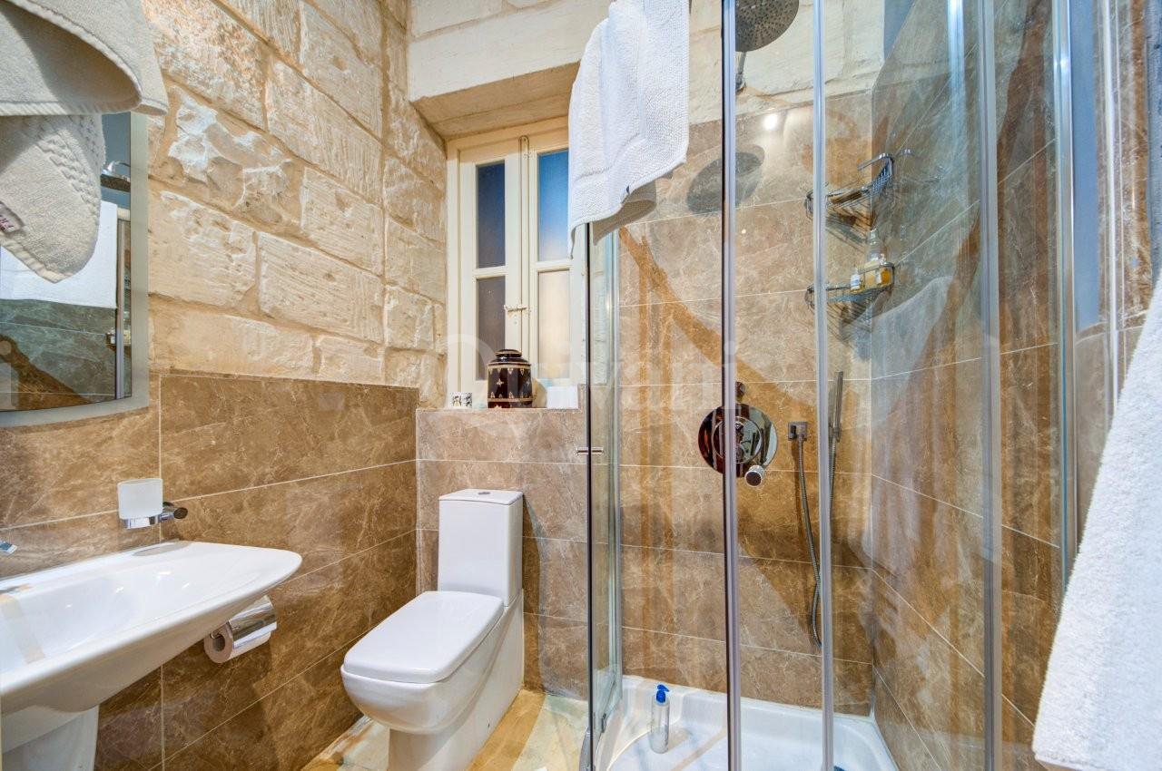 Cospicua Converted House of Character - Very exclusive 5 bed