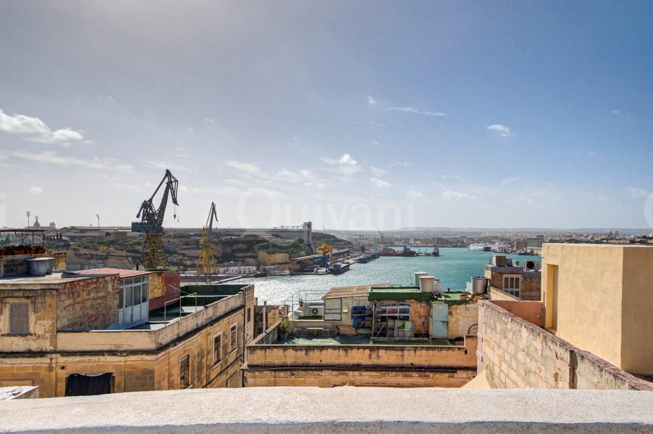 Senglea Converted CornerTownhouse