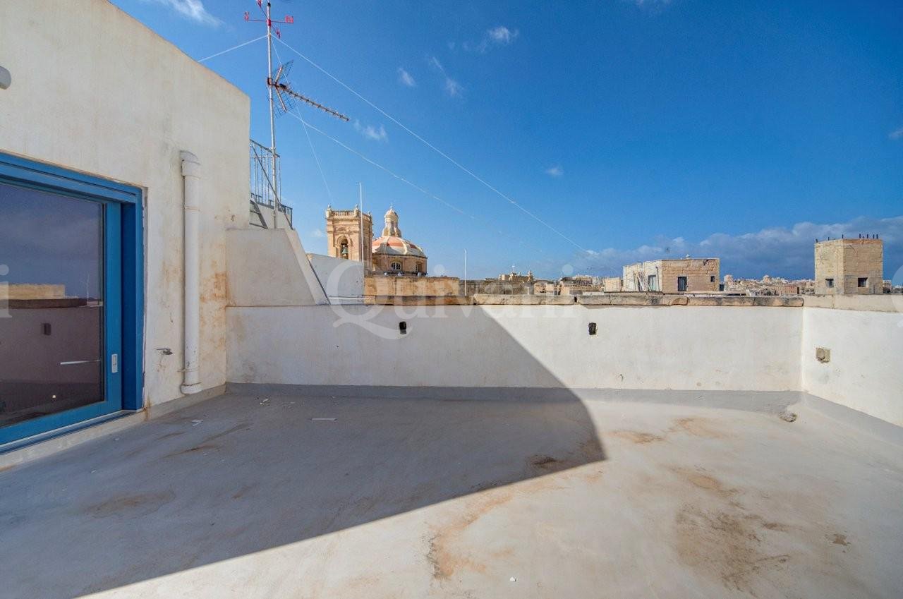 Senglea Converted CornerTownhouse