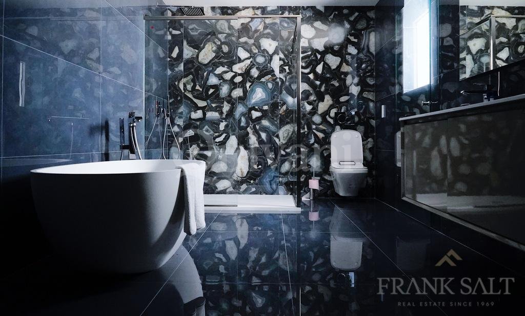 Bahar ic-Caghaq, Furnished Apartment