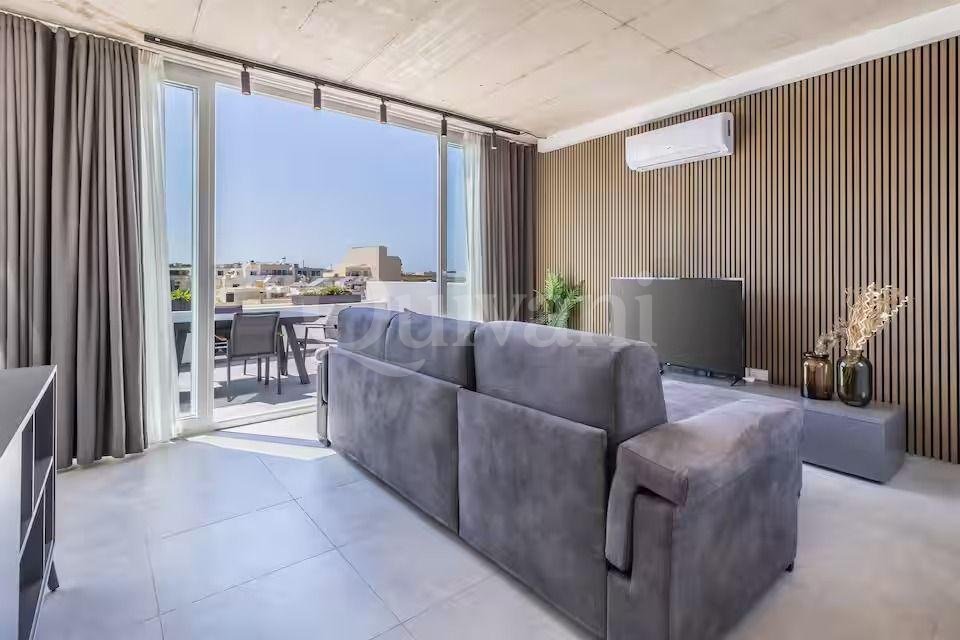 Pembroke, Furnished, Apartment