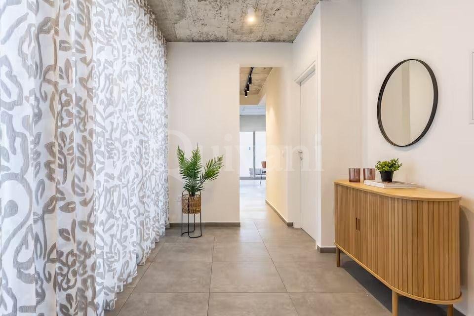 Pembroke, Furnished, Apartment