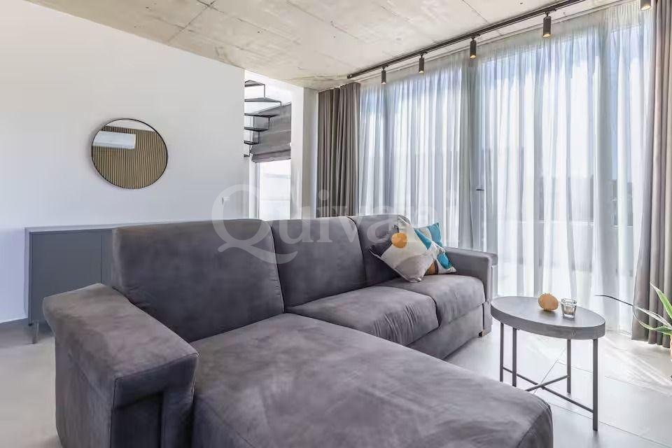 Pembroke, Furnished, Apartment