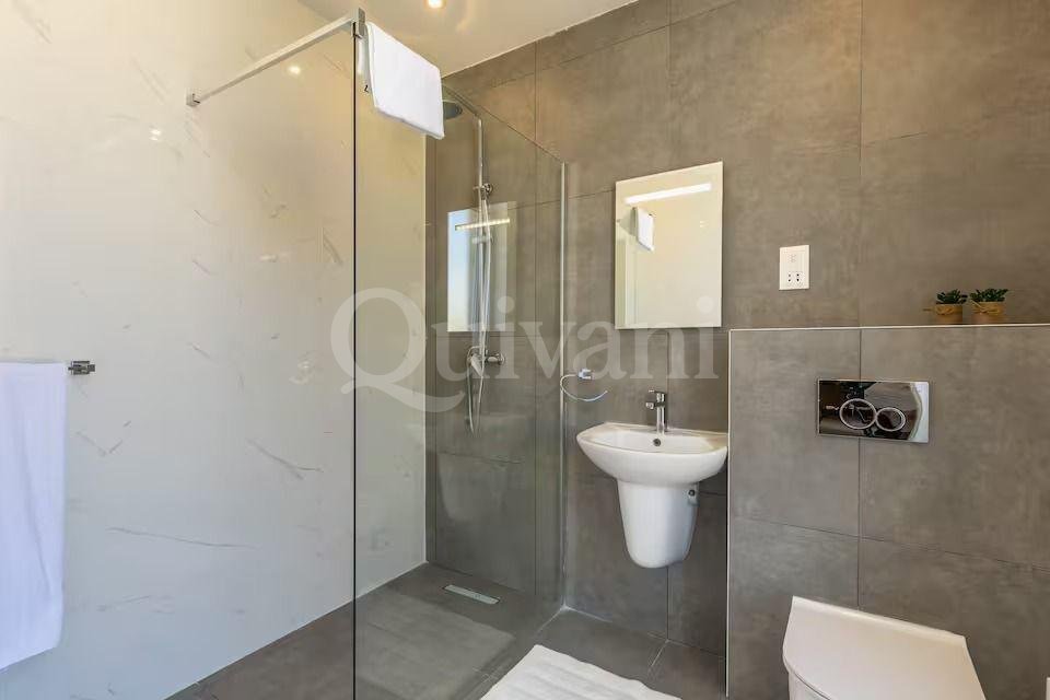 Pembroke, Furnished, Apartment
