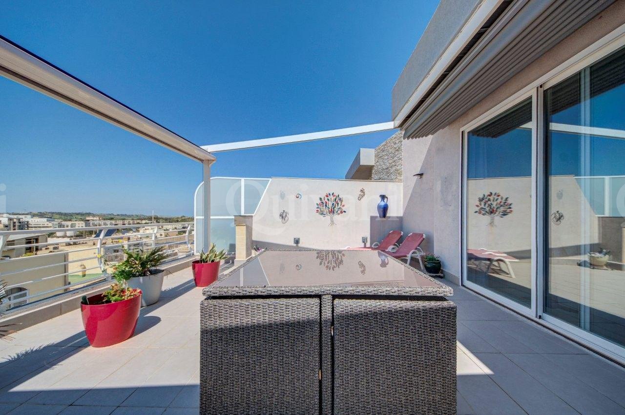 Mosta, Finished, Penthouse