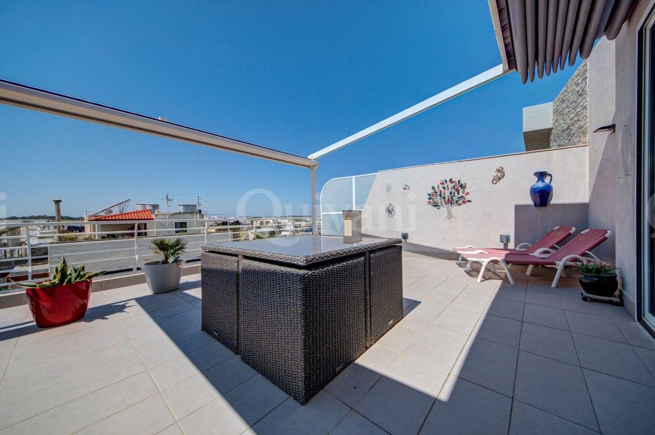 Mosta, Finished, Penthouse