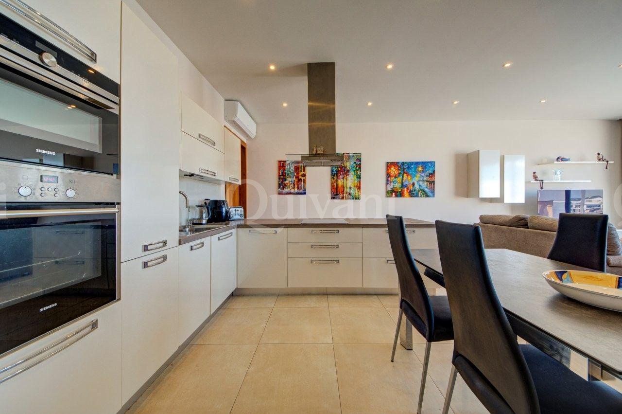 Mosta, Finished, Penthouse