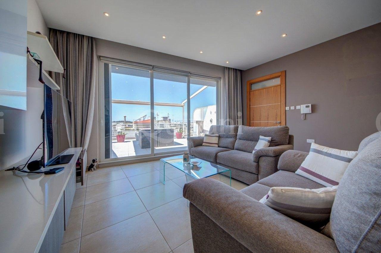 Mosta, Finished, Penthouse