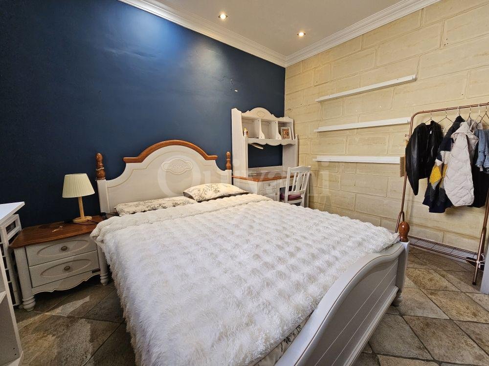 First Floor Duplex Maisonette + Terraces