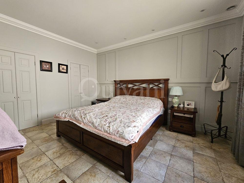 First Floor Duplex Maisonette + Terraces