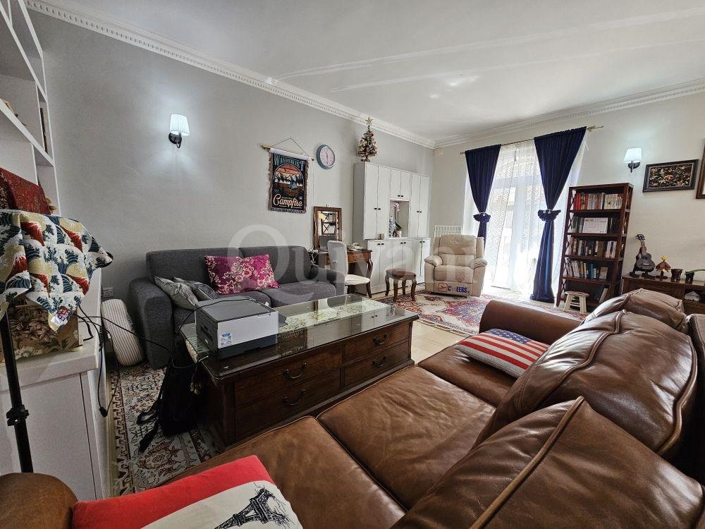 First Floor Duplex Maisonette + Terraces
