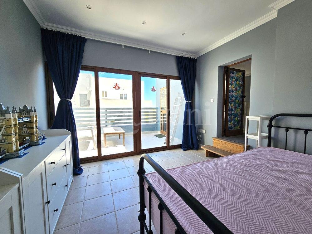 First Floor Duplex Maisonette + Terraces