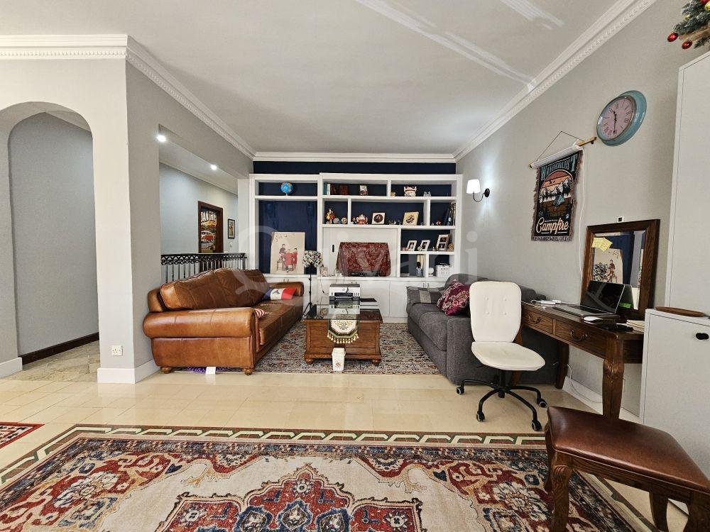 First Floor Duplex Maisonette + Terraces