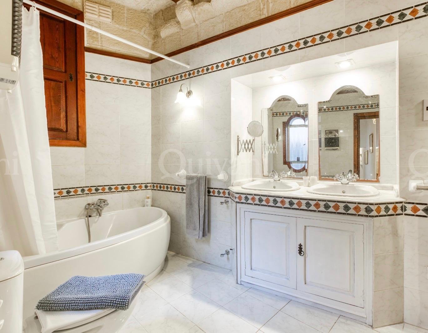 Naxxar, Furnished, House of Character