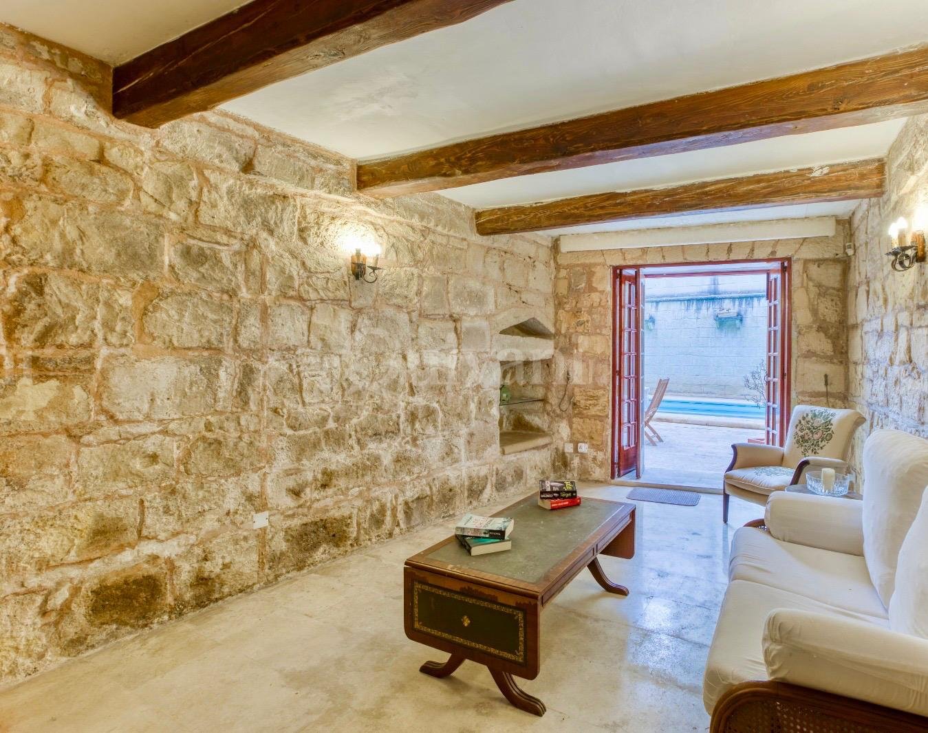 Naxxar, Furnished, House of Character