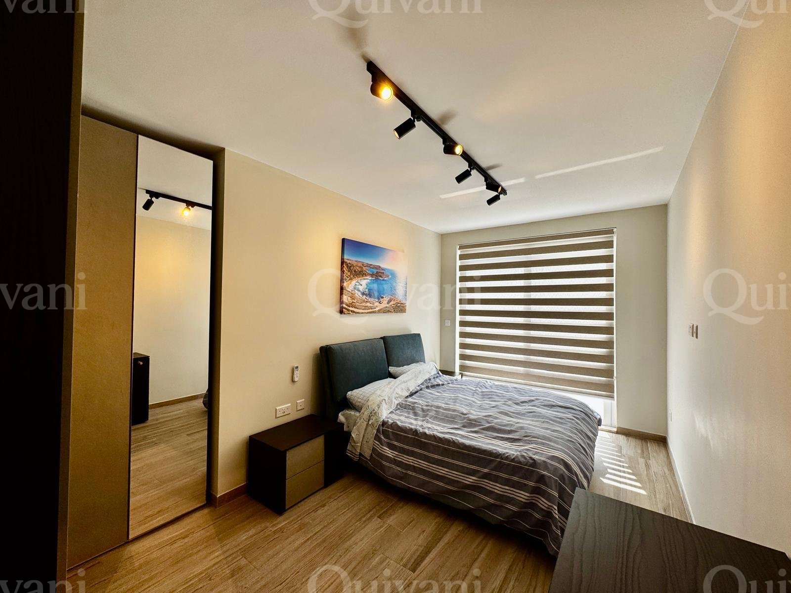 Fontana, Luxury Apartment