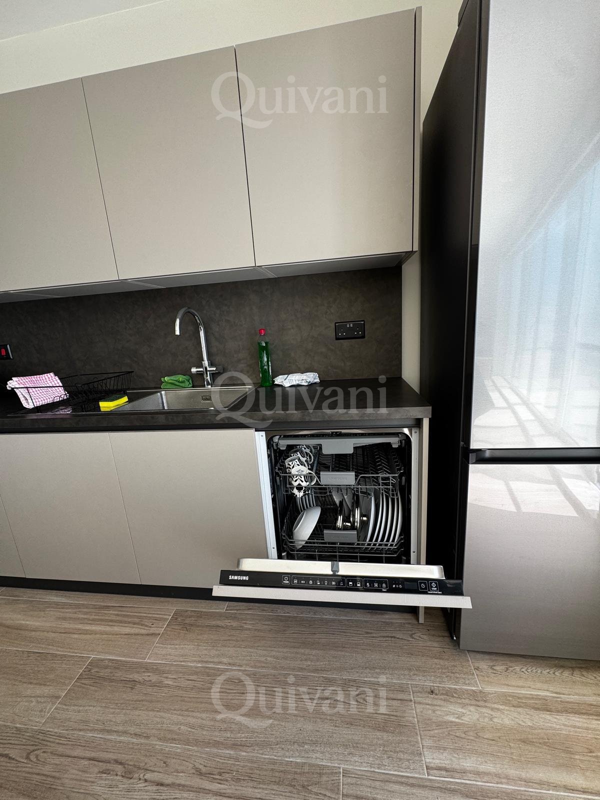 Fontana, Luxury Apartment