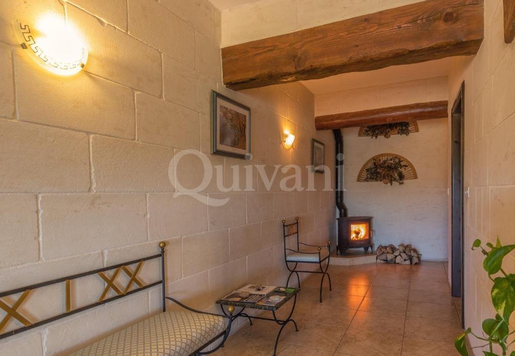 Xaghra, Terraced House