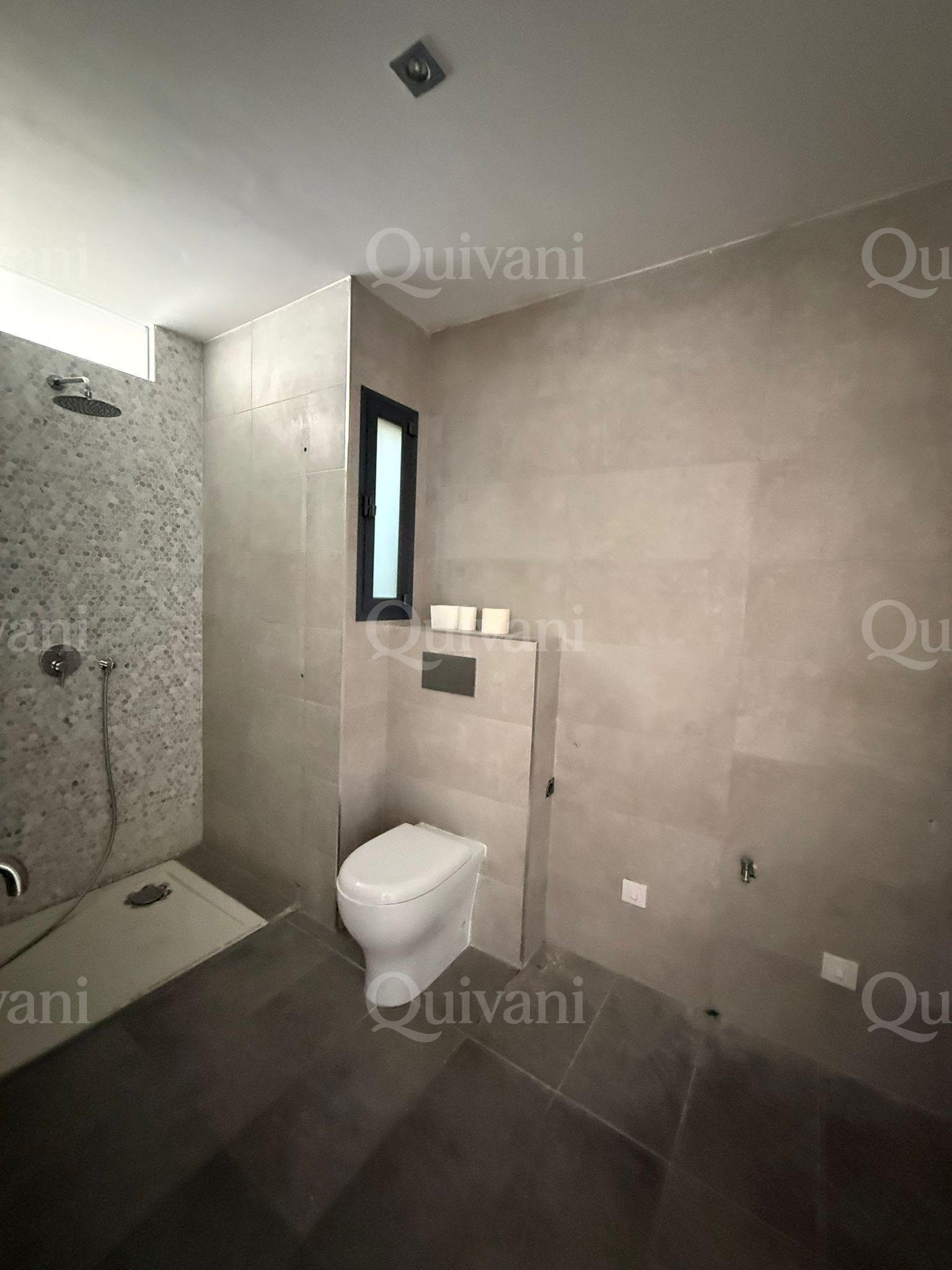 Penthouse with 180 degree views in Valletta