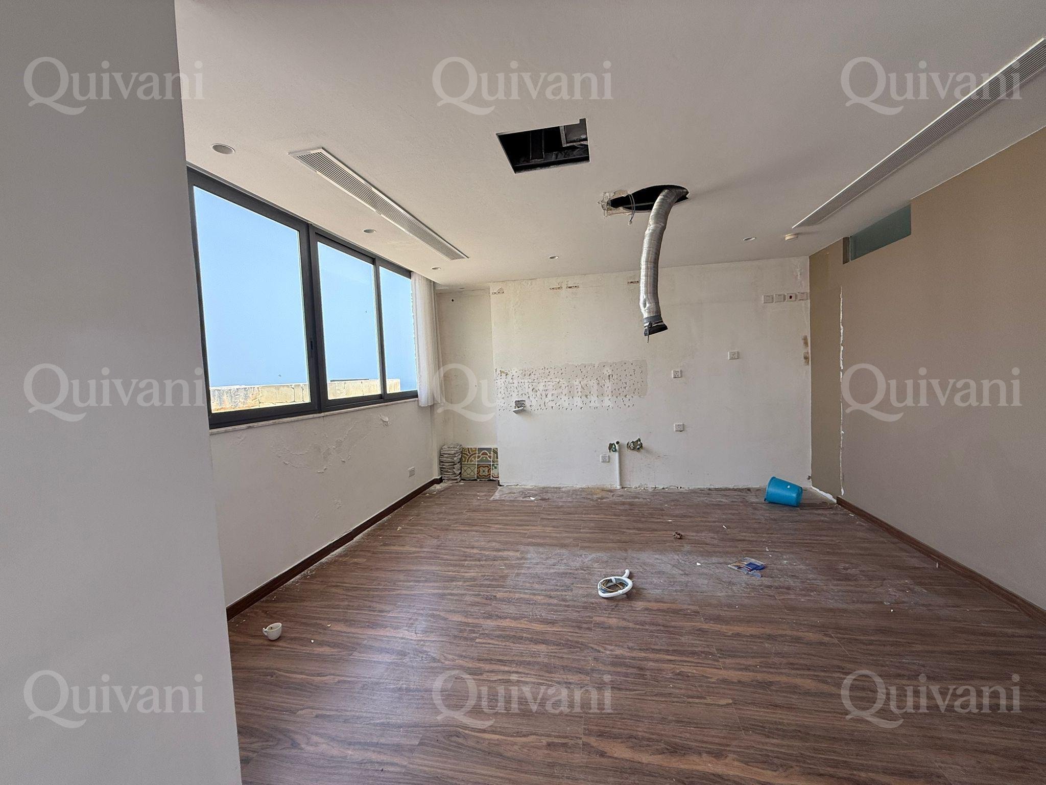 Penthouse with 180 degree views in Valletta