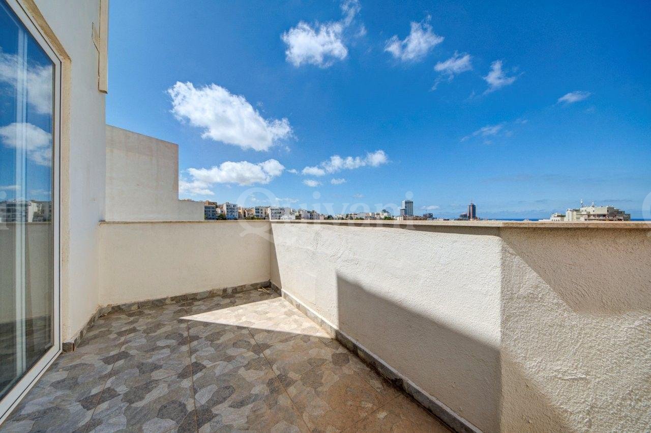 St Julians, Furnished, Penthouse