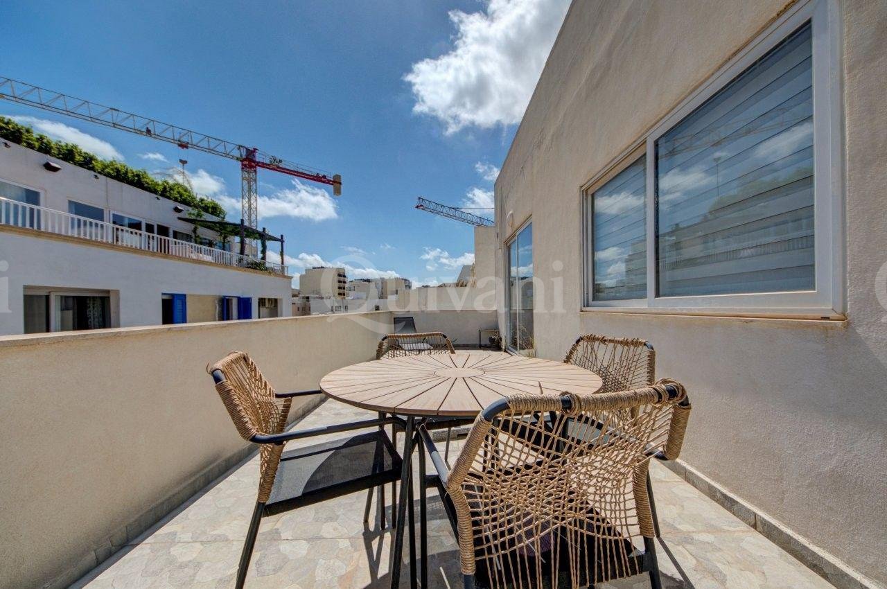 St Julians, Furnished, Penthouse