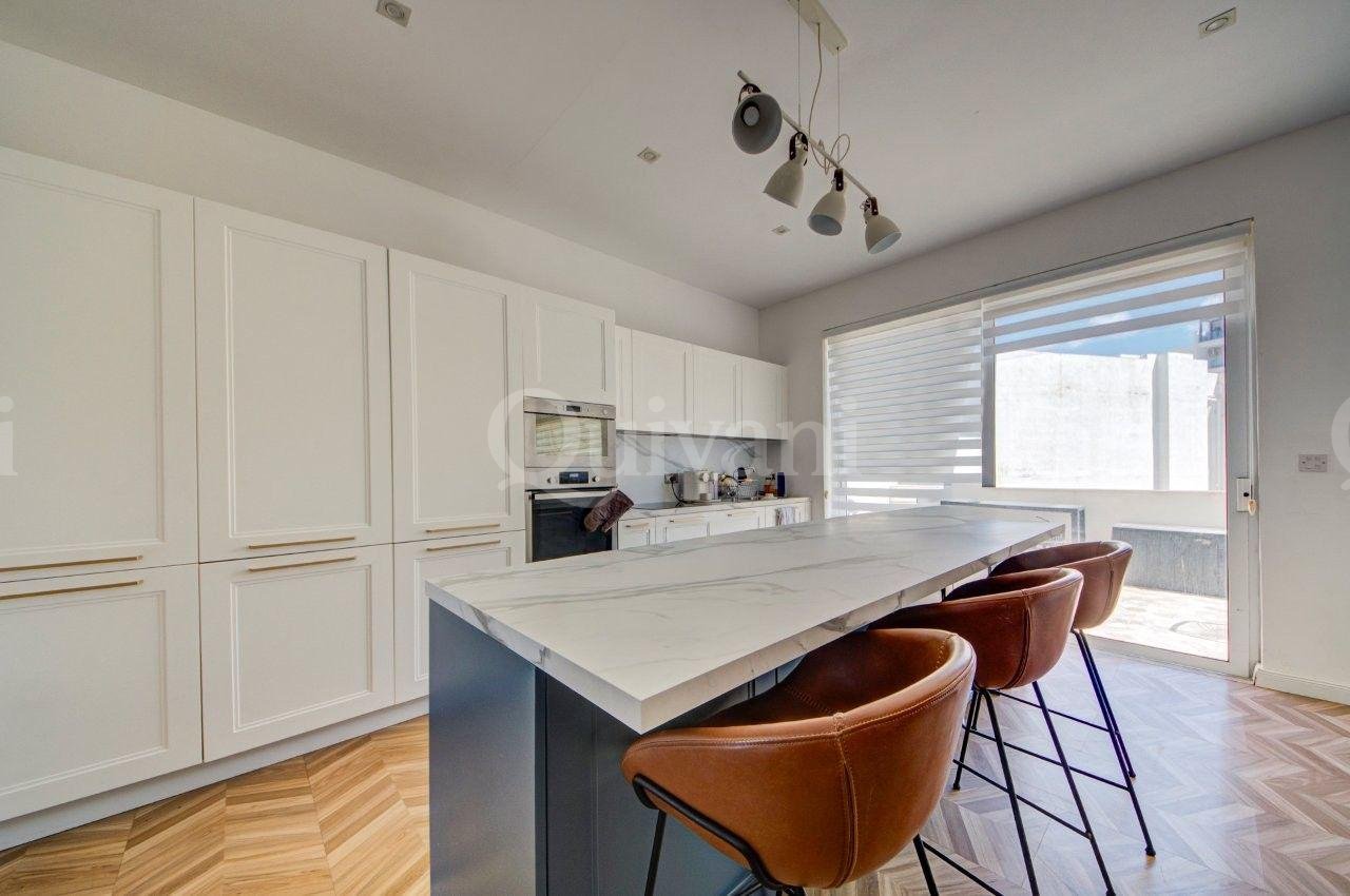 St Julians, Furnished, Penthouse