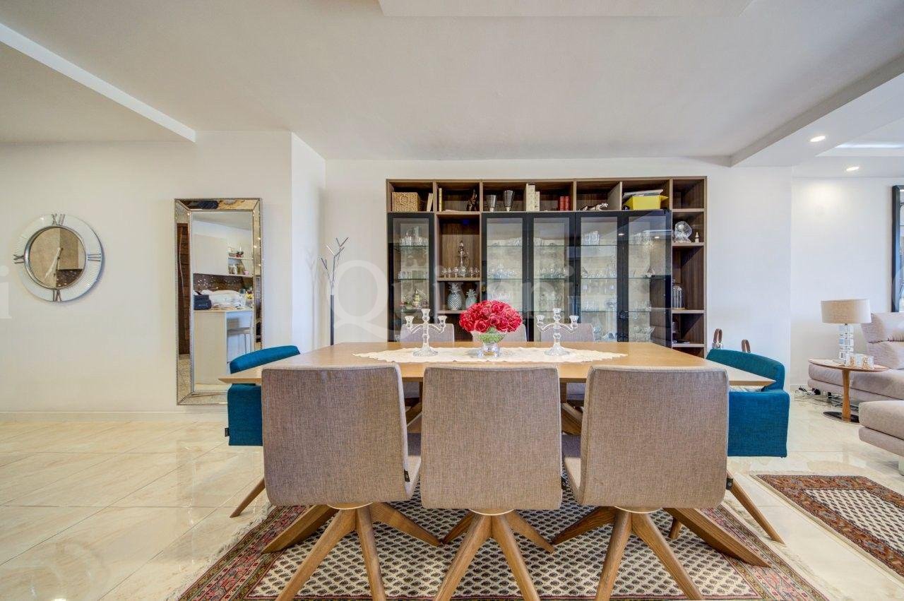 Fully Furnished Three Bedroom Luxury Apartment