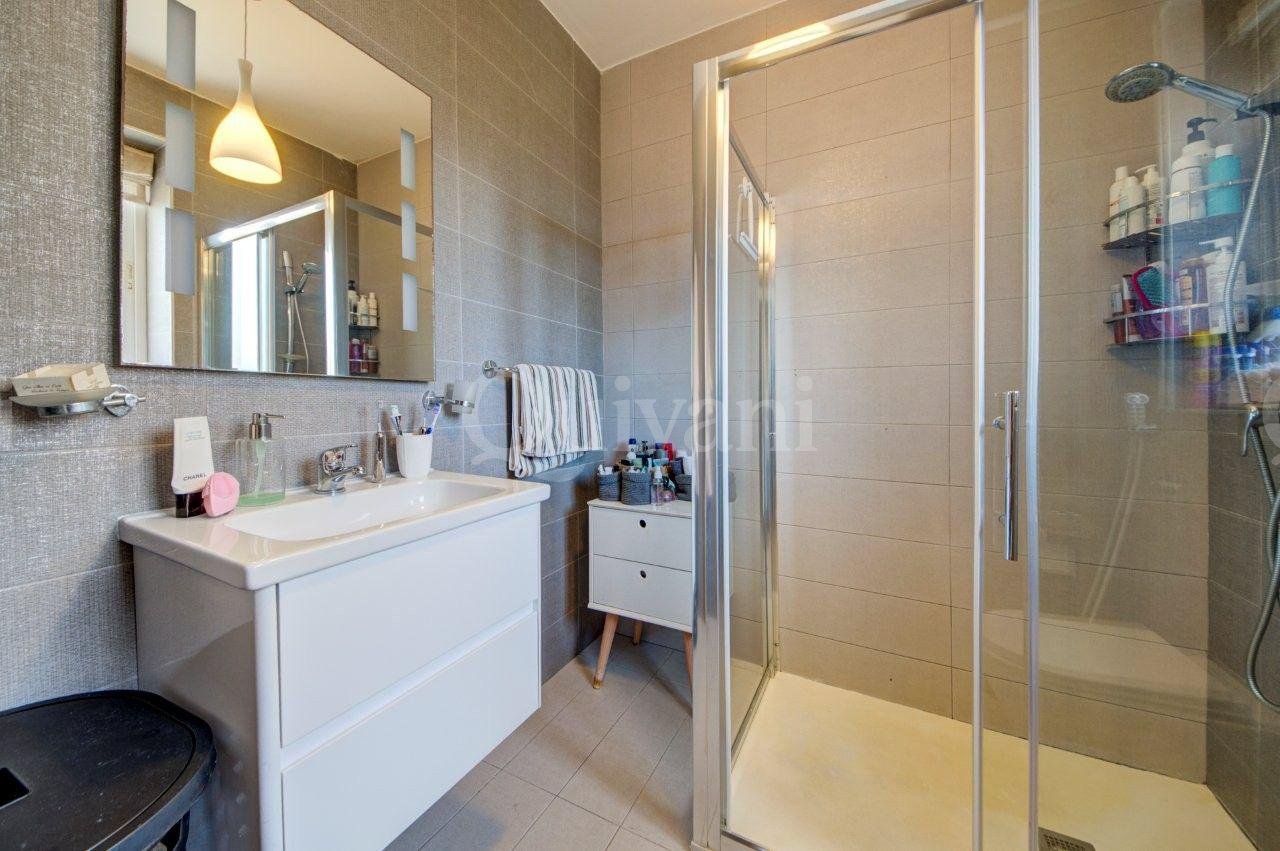 Fully Furnished Three Bedroom Luxury Apartment