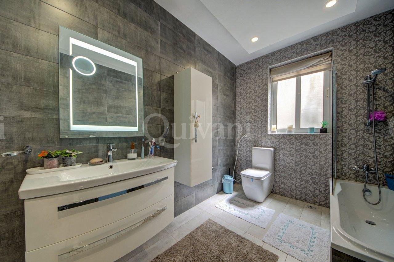 Fully Furnished Three Bedroom Luxury Apartment