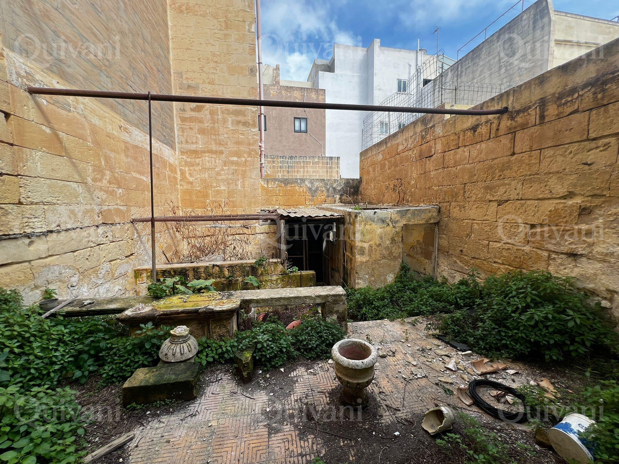 Rabat, Townhouse