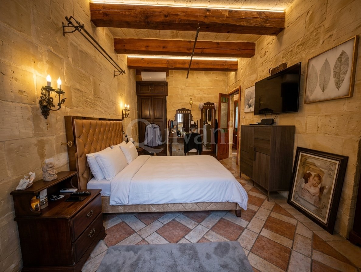 Zabbar, Converted, House of Character
