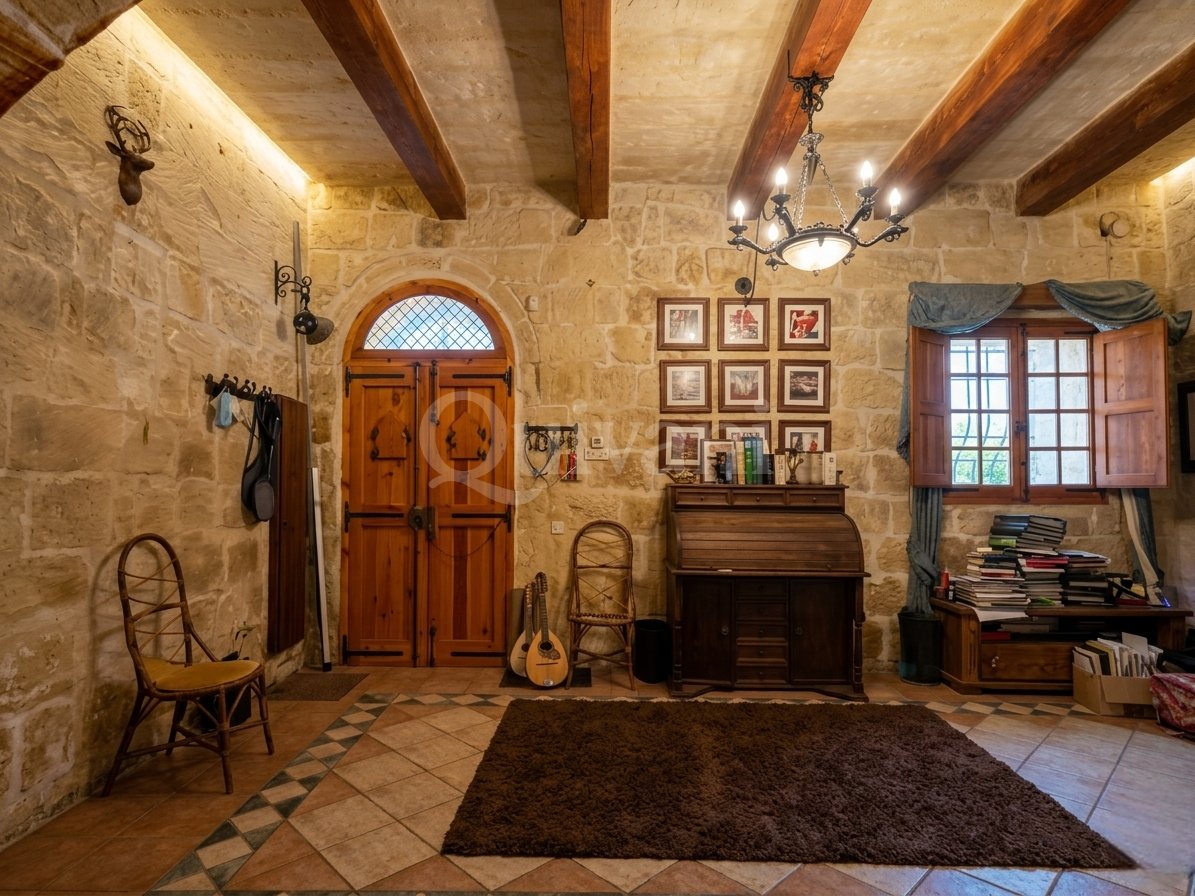 Zabbar, Converted, House of Character