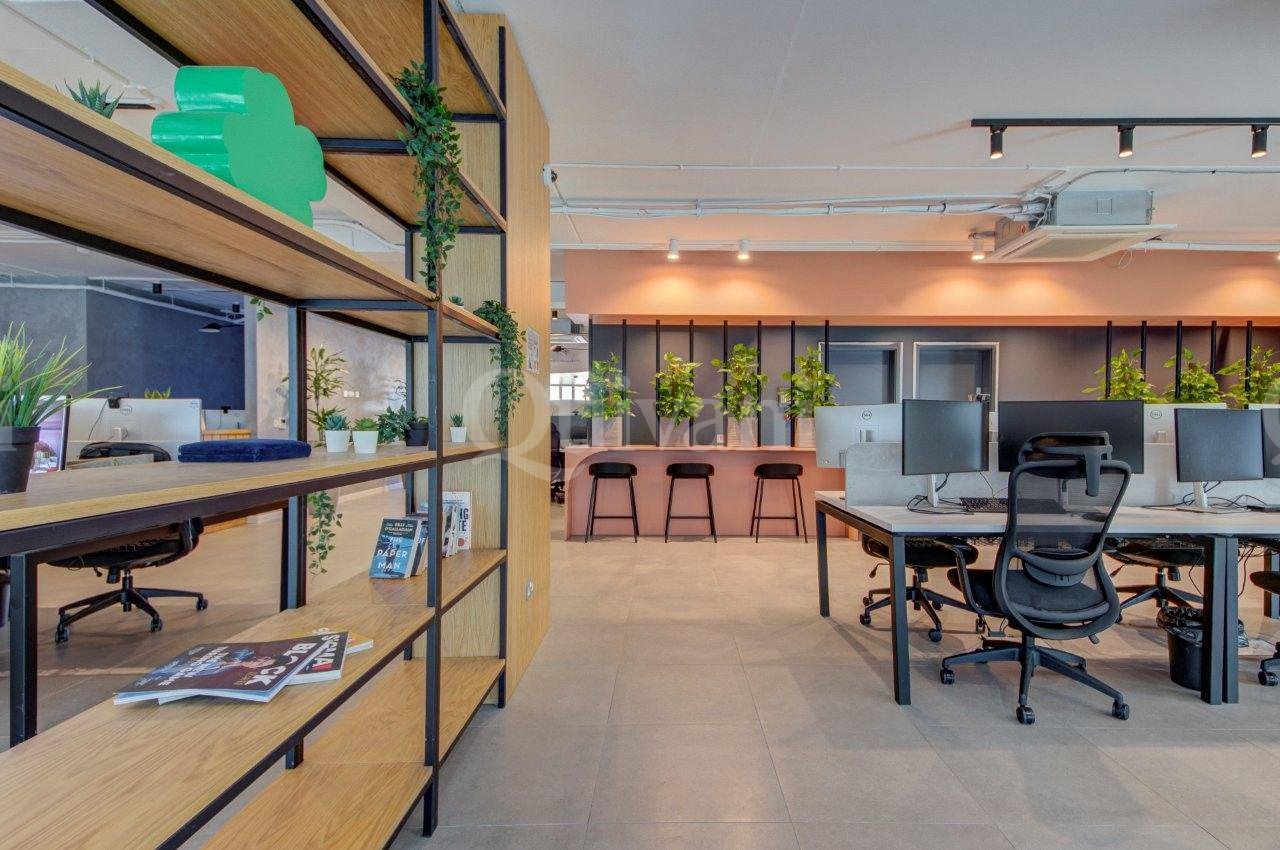 Paceville, Finished, Office