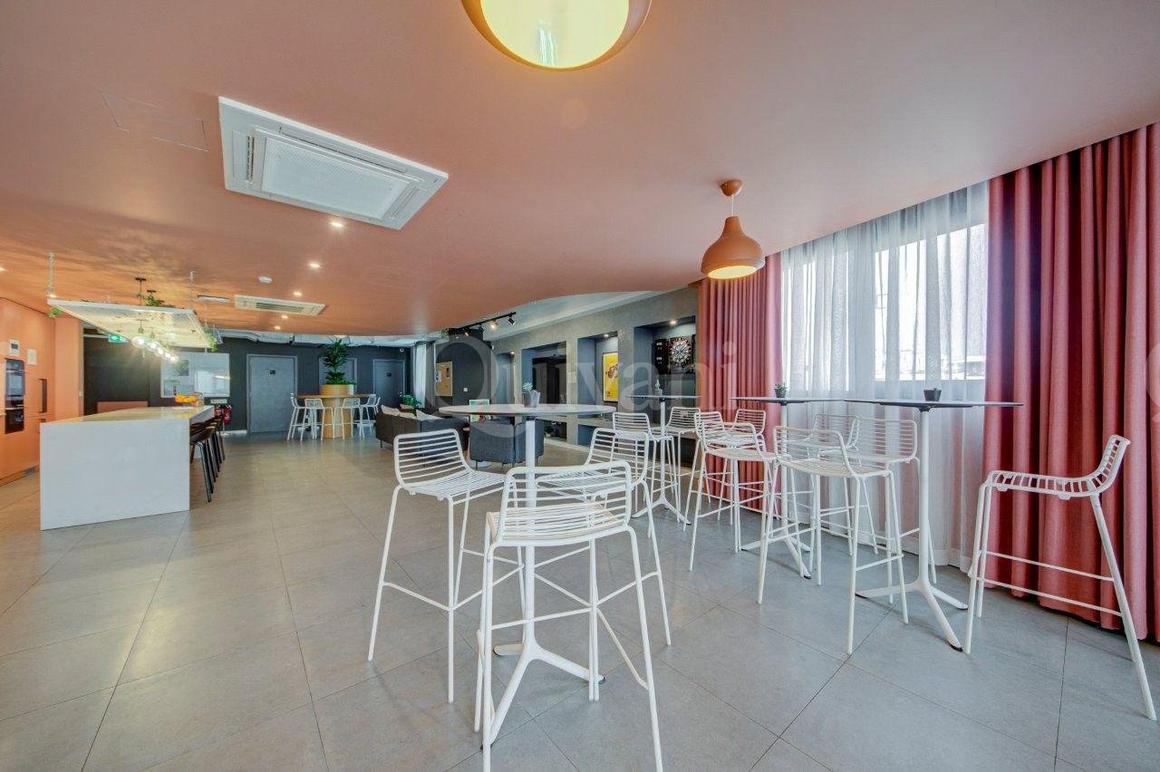 Paceville, Finished, Office