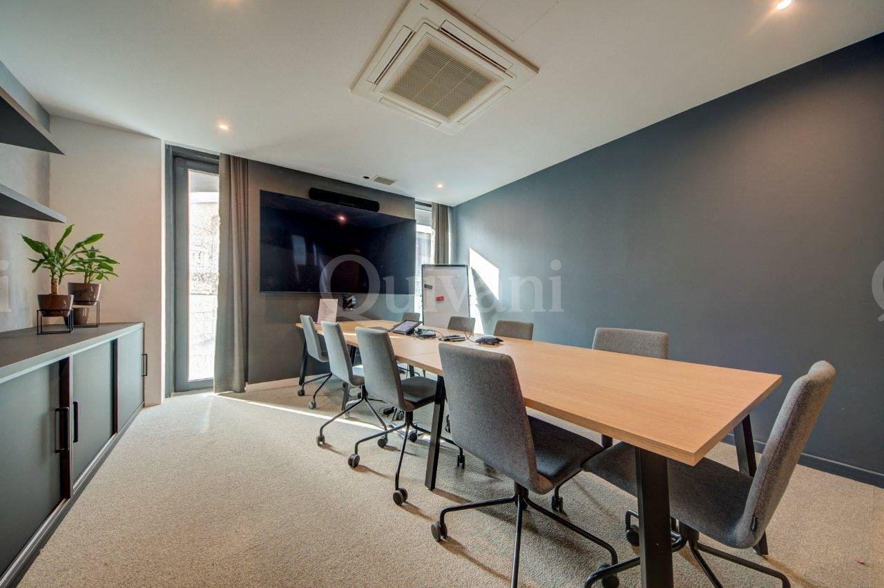 Paceville, Finished, Office