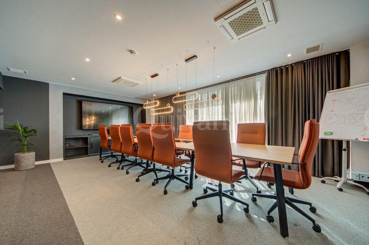 Paceville, Finished, Office