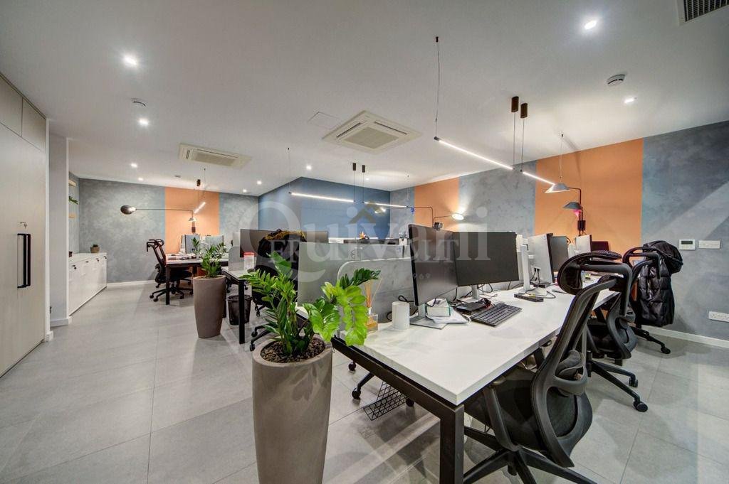 Paceville, Finished, Office