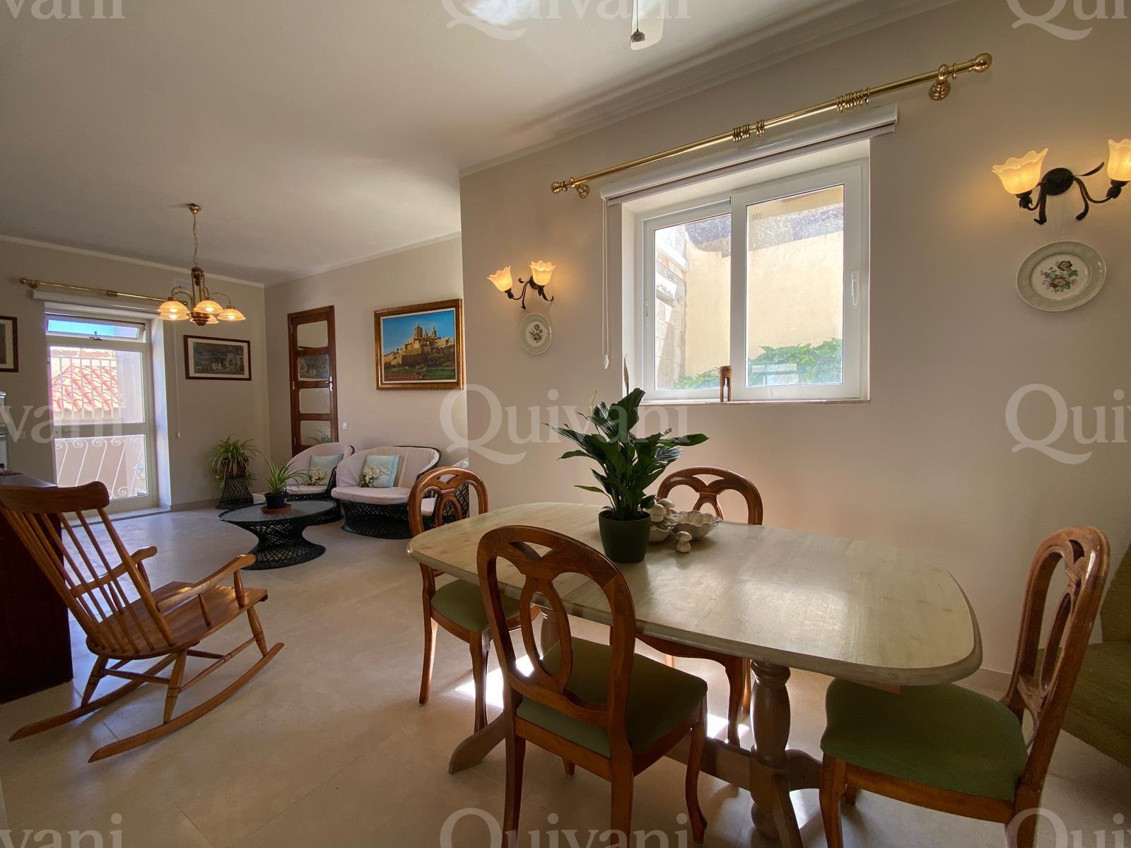 Qawra, Maisonette