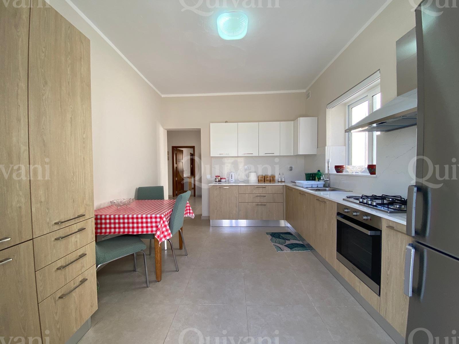 Qawra, Maisonette