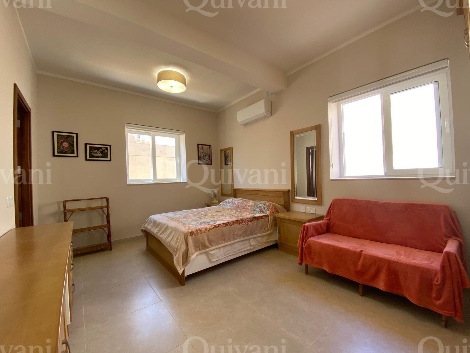 Qawra, Maisonette