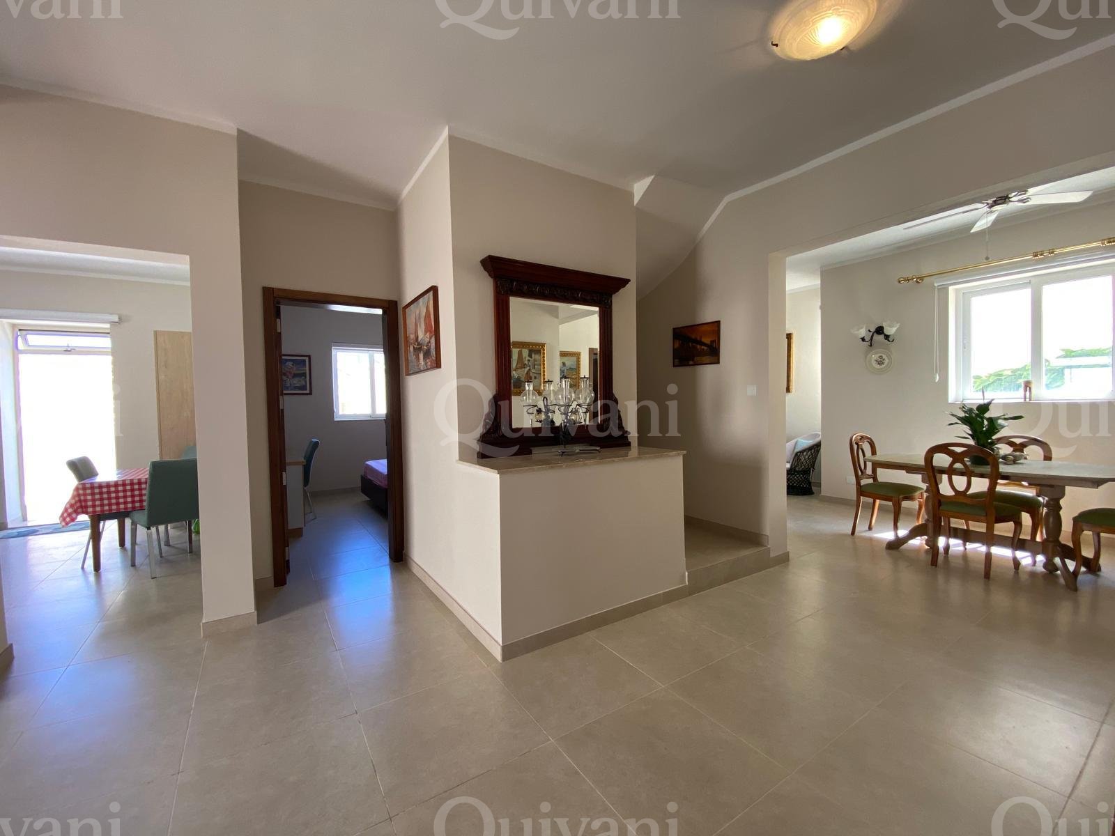 Qawra, Maisonette