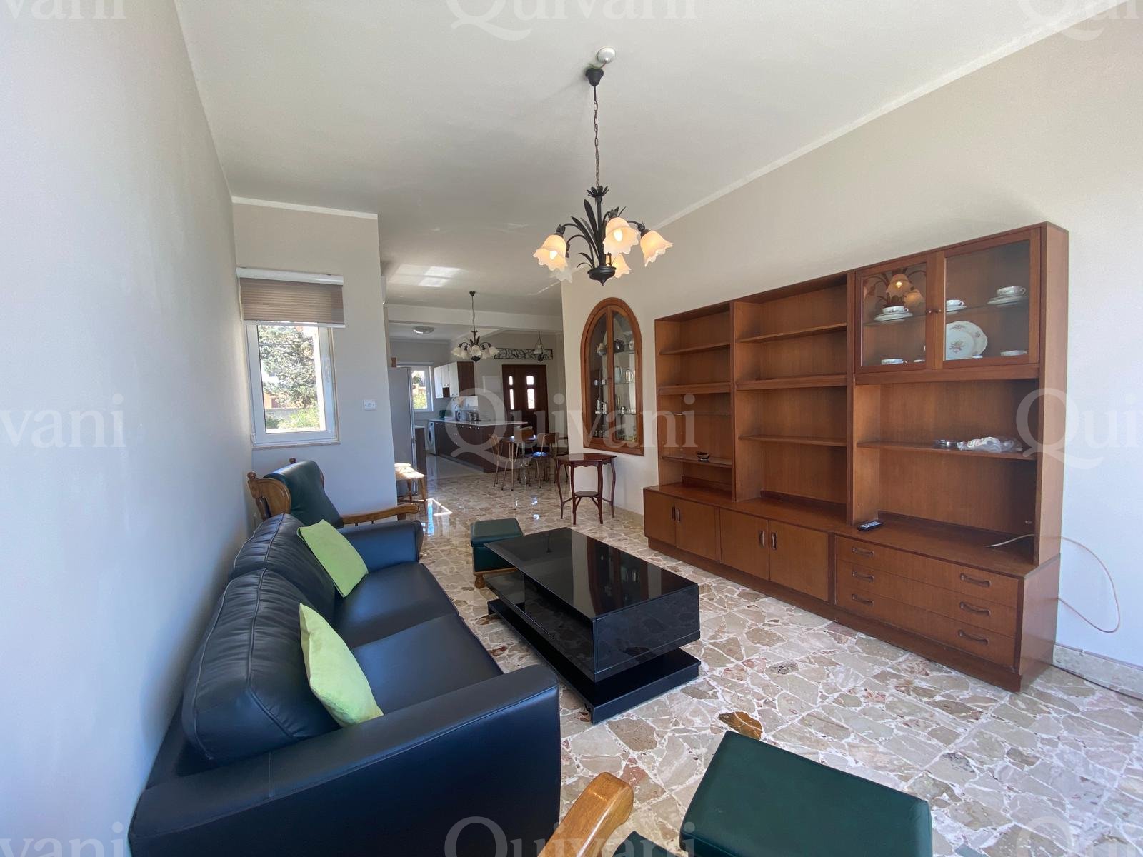 Qawra, Maisonette