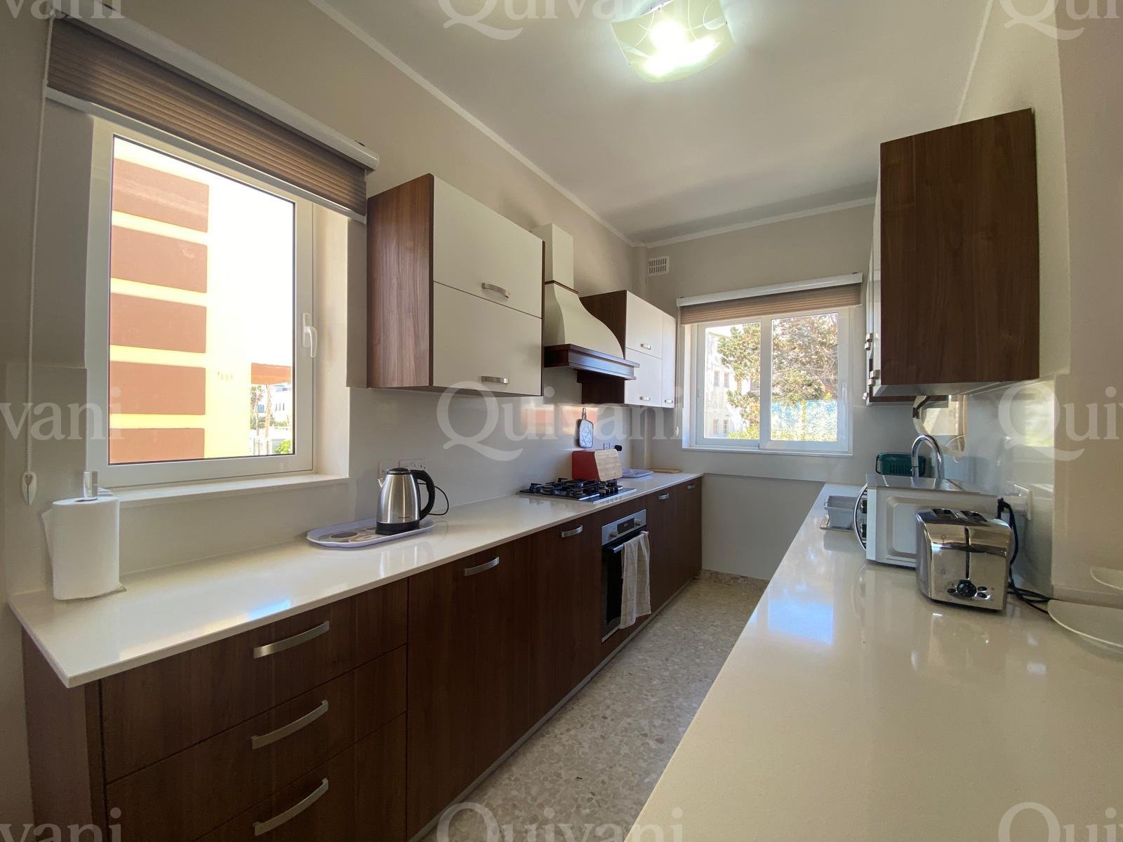 Qawra, Maisonette