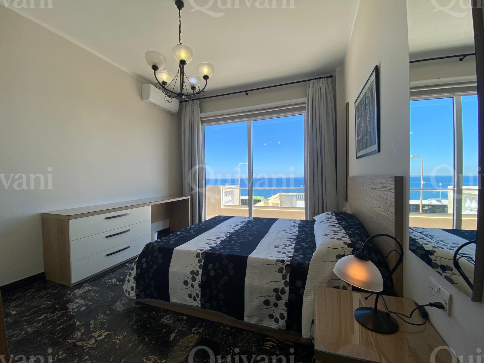 Qawra, Maisonette