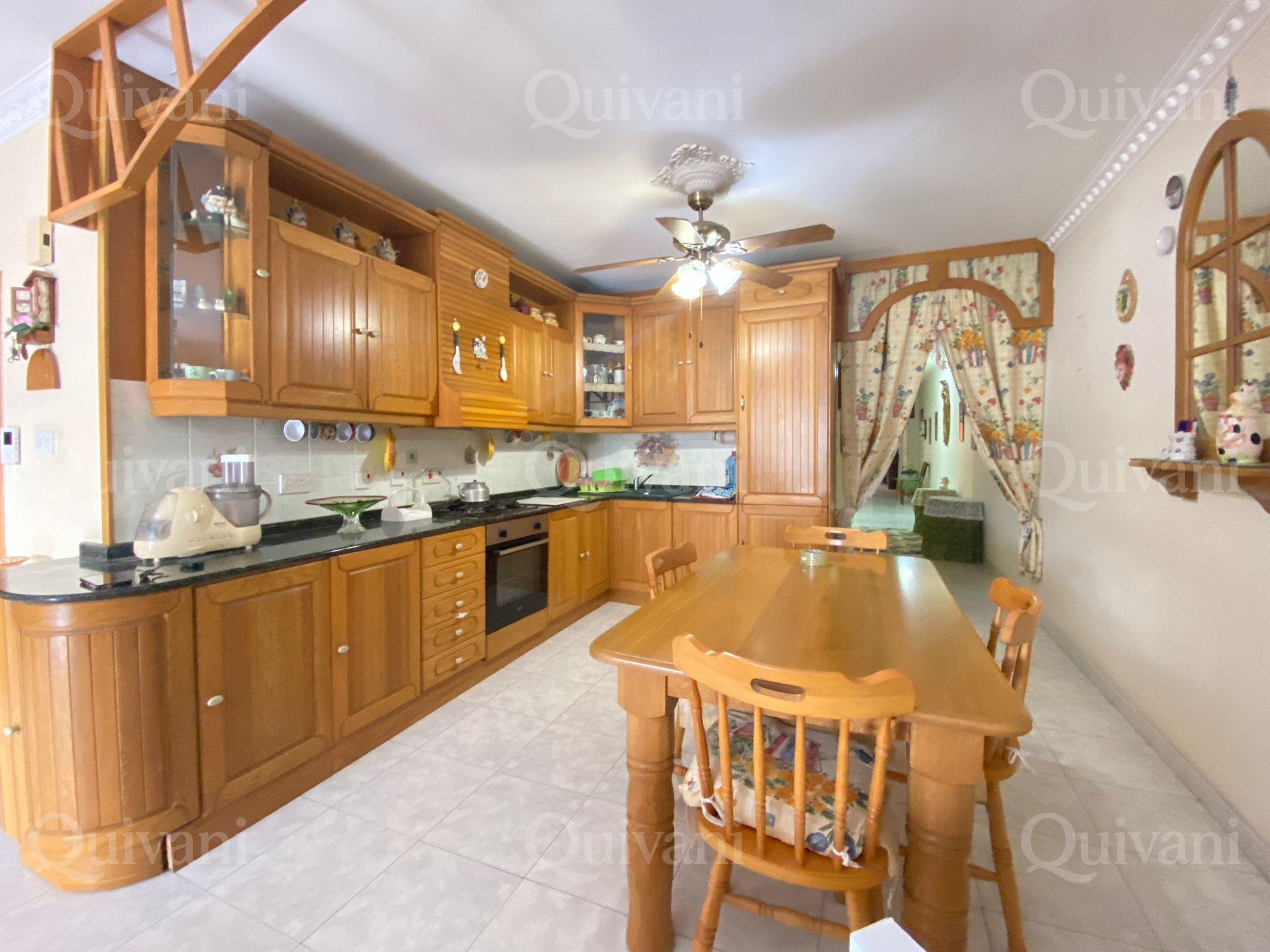 Qawra, Apartment