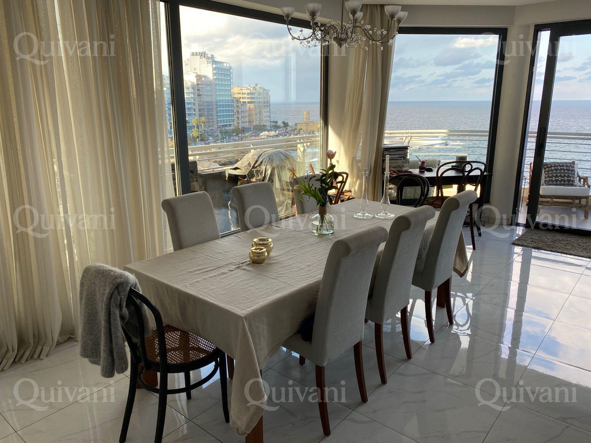 Stunning 3 bedroom seafront apartment Sliema