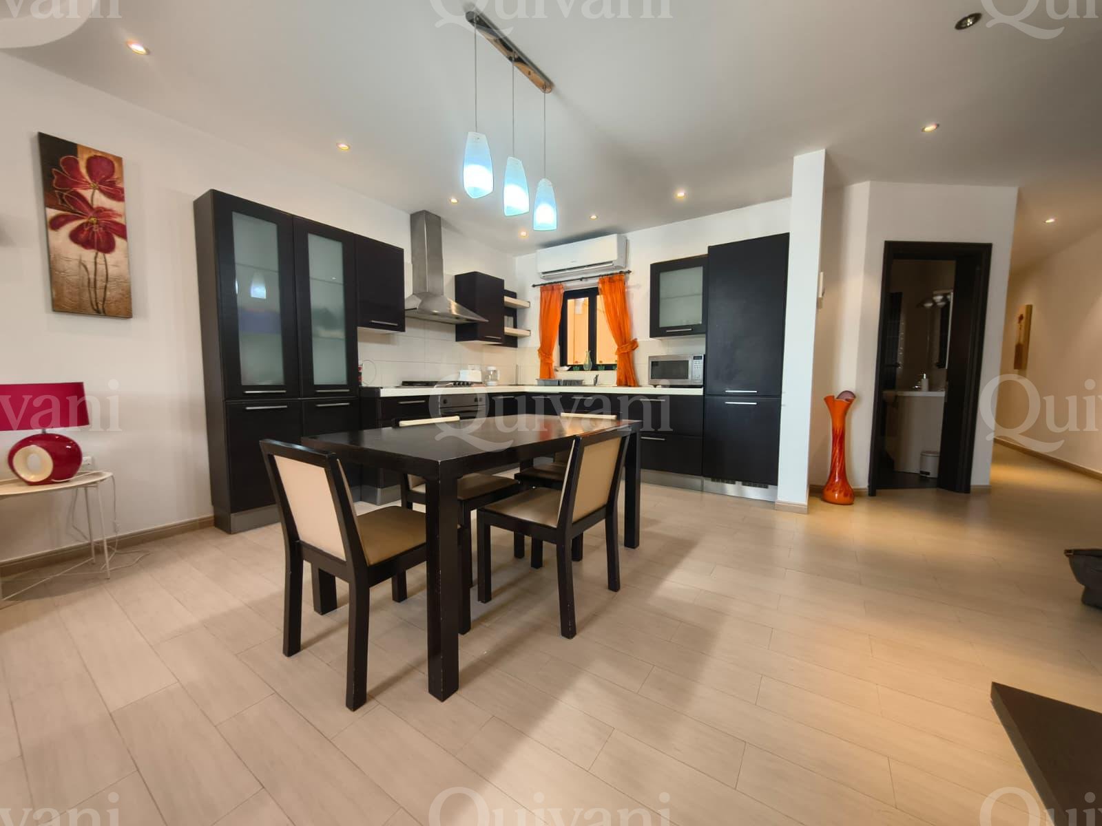 Large Modern Duplex Maisonette in Pembroke